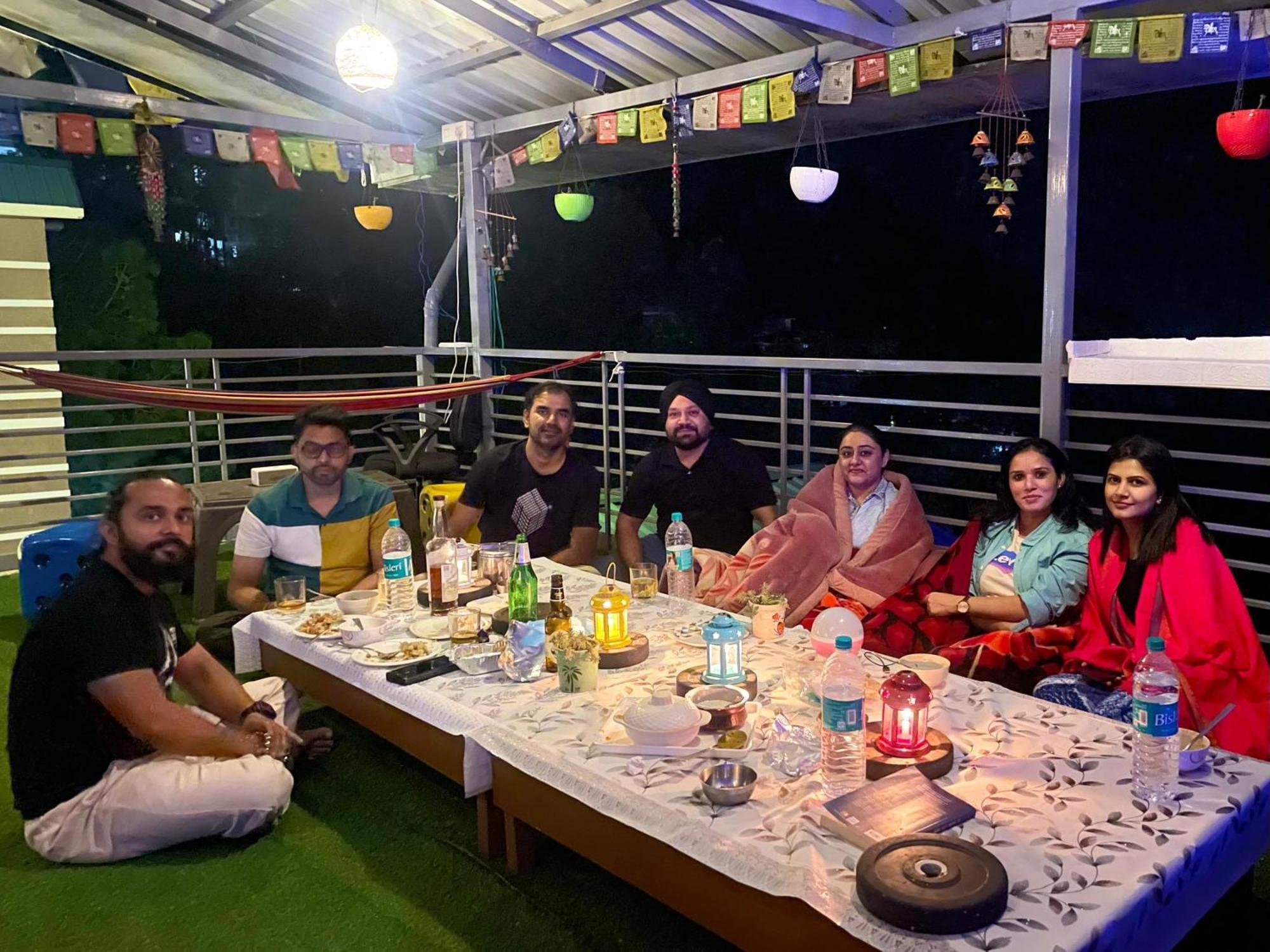The Auriga 3Bhk Fully Entair Villa With Bonfire In Kasauli I Pvt Stay I Open Air Terrace I Kitchen Livingroom I Lawn Bonfire I Gaming Zone ภายนอก รูปภาพ