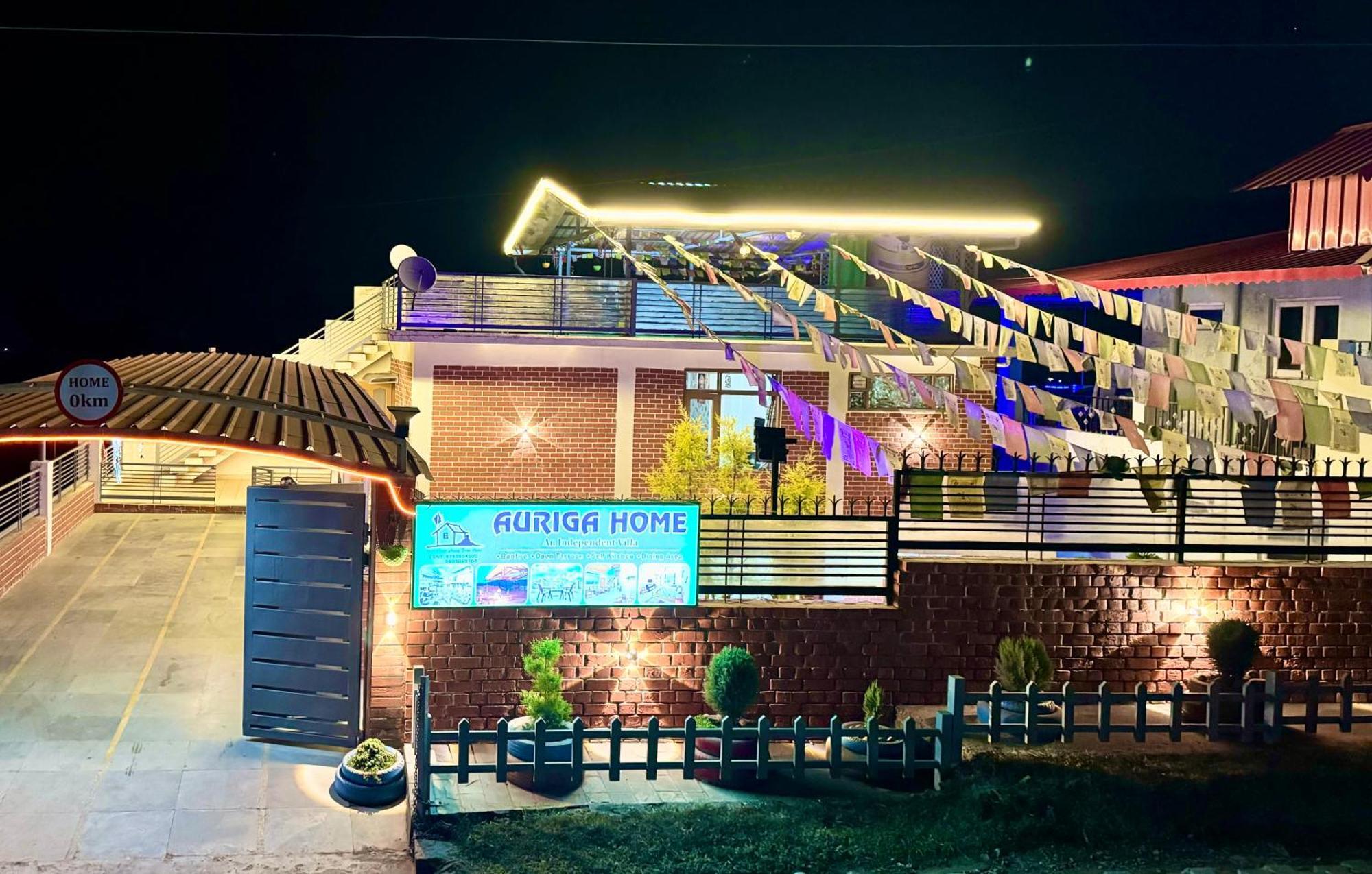 The Auriga 3Bhk Fully Entair Villa With Bonfire In Kasauli I Pvt Stay I Open Air Terrace I Kitchen Livingroom I Lawn Bonfire I Gaming Zone ภายนอก รูปภาพ