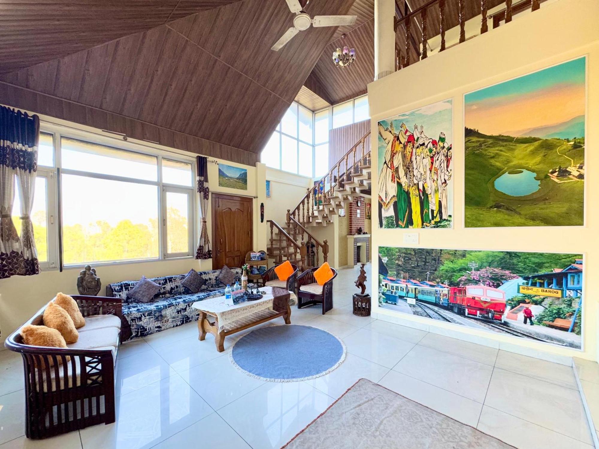 The Auriga 3Bhk Fully Entair Villa With Bonfire In Kasauli I Pvt Stay I Open Air Terrace I Kitchen Livingroom I Lawn Bonfire I Gaming Zone ภายนอก รูปภาพ